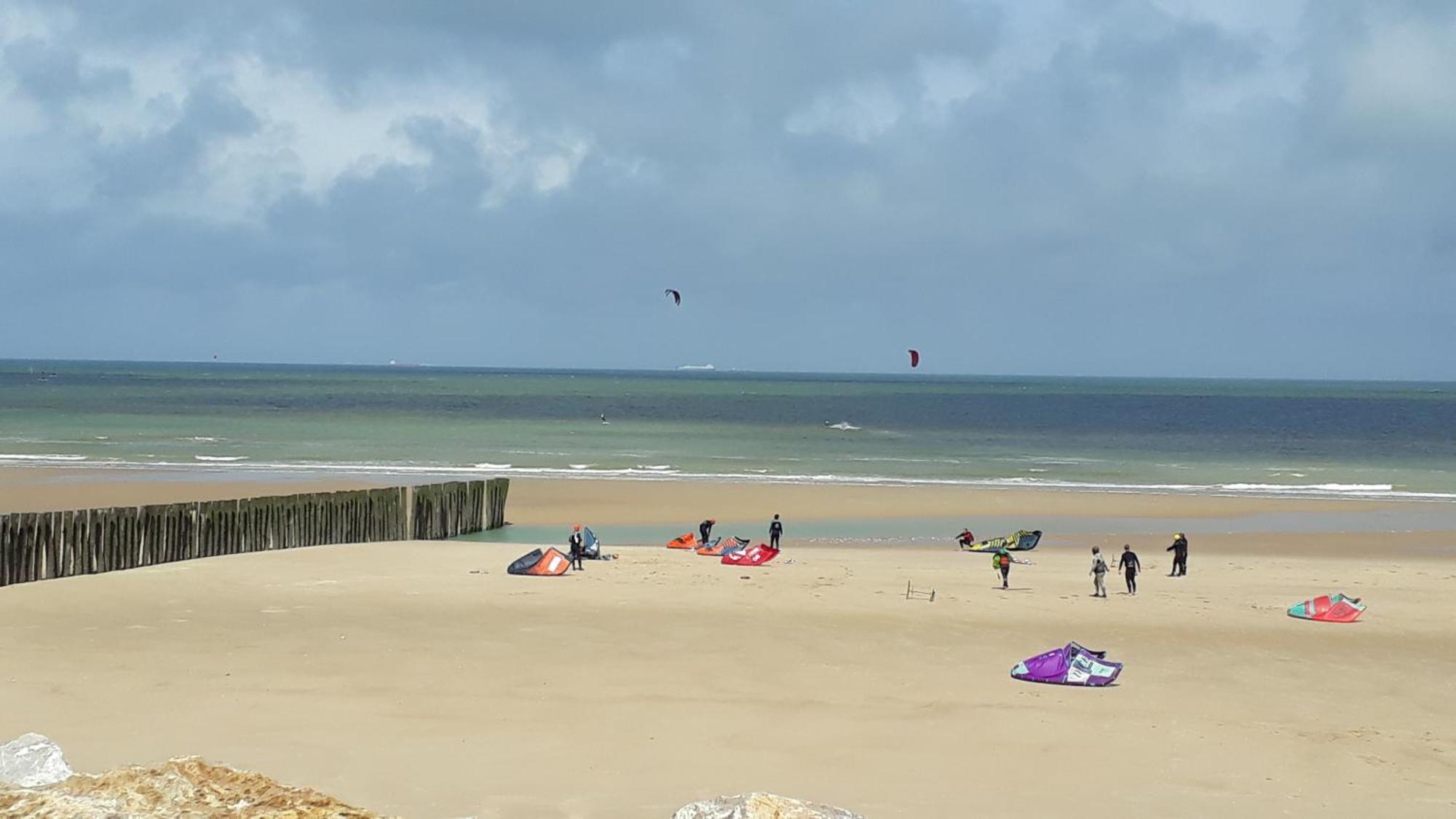 Sangatte " Les Terrasses" Maison Front De Mer Les Pieds Dans L'Eau Pleine De Charme Cap Blanc Nez Cote D'Opale Zimmer foto